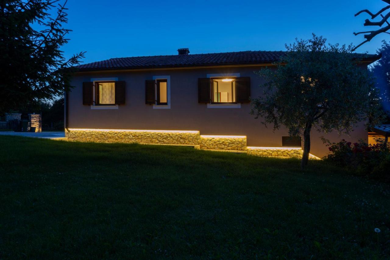 Villa Križanci Žminj Esterno foto