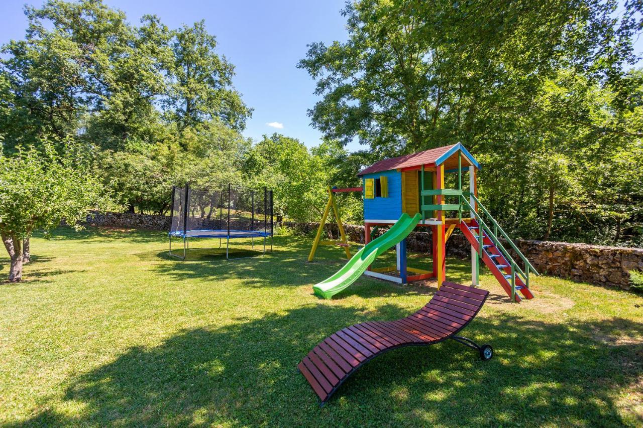 Villa Križanci Žminj Esterno foto