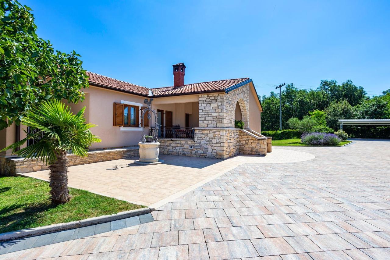 Villa Križanci Žminj Esterno foto