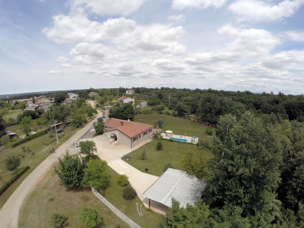 Villa Križanci Žminj Esterno foto