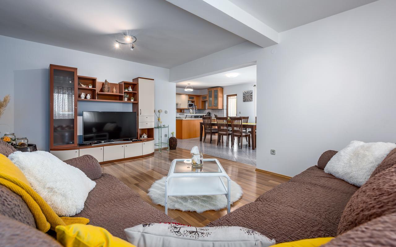 Villa Križanci Žminj Esterno foto